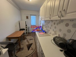 inchiriez-apartament-3-camere-decomandatzona-mihai-viteazul-7