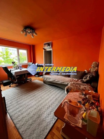 apartament-2-camere-de-vanzare-cetate-etaj-intermediar-5