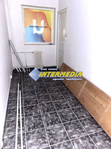 spatiu-de-inchiriat-in-cetate-50-mp-cu-vad-foarte-bun-7