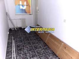 spatiu-de-inchiriat-in-cetate-50-mp-cu-vad-foarte-bun-6