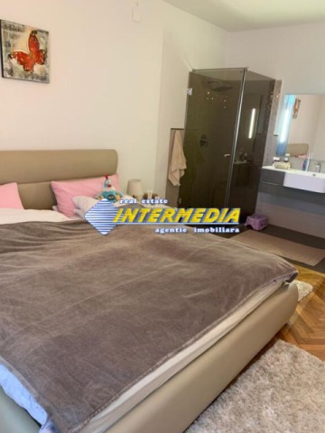 apartament-cu-4-camere-si-boxa-de-inchiriat-in-alba-caroline-8