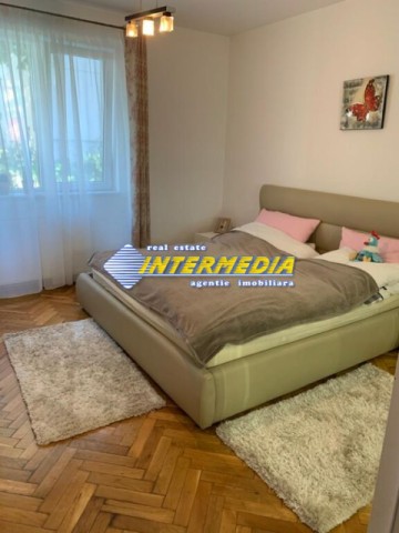 apartament-cu-4-camere-si-boxa-de-inchiriat-in-alba-caroline-9