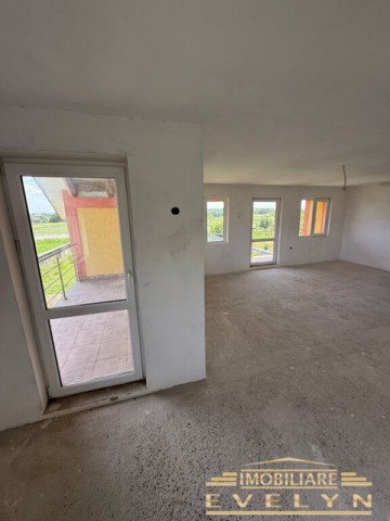 de-vanzare-casa-pm-in-brehuiesti-pozitionata-la-strada-principala-8