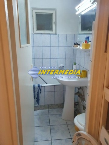 apartament-3-camere-decomandat-de-vanzare-etaj-1-centru-alba-iulia-5