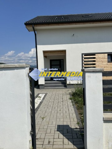 okazie-casa-noua-moderna-si-exclusivista-p1-cu-363-mp-teren-imprejmuit-finisata-la-cheie-toate-utilitatiile-bransate-18