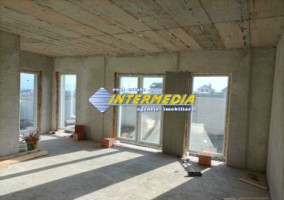 casa-noua-de-vanzare-in-alba-iulia-cu-4-camere-semifinisata-cu-apa-gaz-curent-1