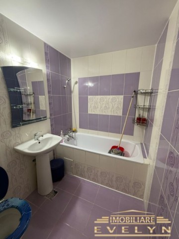 de-vanzare-apartament-2-camere-50-mp-utili-balcon-str-dimitrie-negreanu-zona-bazar-6