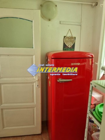 casa-pe-de-vanzare-recent-renovata-in-centru-cu-680-mp-teren-19