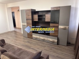 apartament-cu-3-camere-2-bai-de-inchiriat-bloc-nou-centru-parcare-si-boxa-9