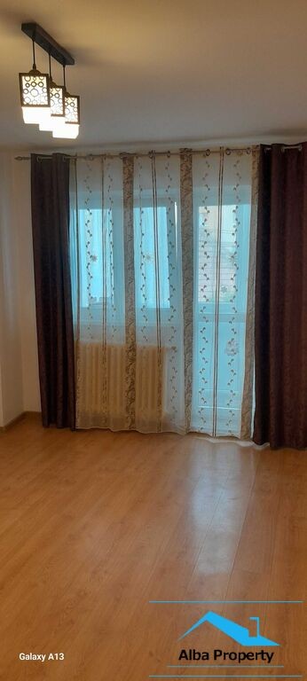 apartament-cu-3-camere-etaj-1-zona-cetate-6