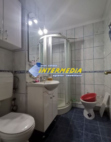 apartament-3-camere-decomandat-etaj-1-in-centru-pozitie-deosebita-4