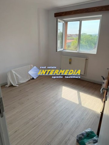 apartament-2-camere-decomandat-de-vanzare-etaj-2-finisat-complet-alba-iulia-4