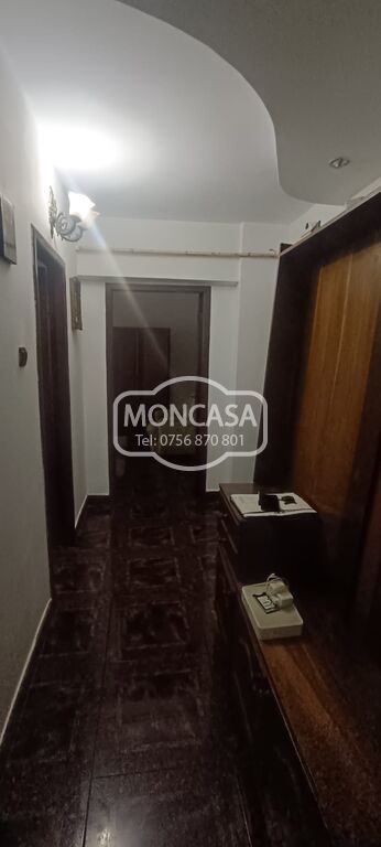 apartament-2-camere-zona-ion-pillat-etaj-1-decomandat-3