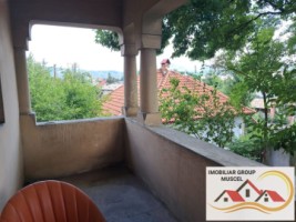 vanzare-vila-interbelica-deosebita-cu-caracter-istoric-in-campulung-muscel-construita-in-1938-de-arhitectul-prager-cu-teren-1450mp-pret-250000-euro-negociabil-3