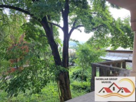 vanzare-vila-interbelica-deosebita-cu-caracter-istoric-in-campulung-muscel-construita-in-1938-de-arhitectul-prager-cu-teren-1450mp-pret-250000-euro-negociabil-2