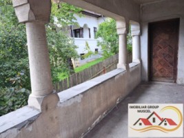 vanzare-vila-interbelica-deosebita-cu-caracter-istoric-in-campulung-muscel-construita-in-1938-de-arhitectul-prager-cu-teren-1450mp-pret-250000-euro-negociabil-16