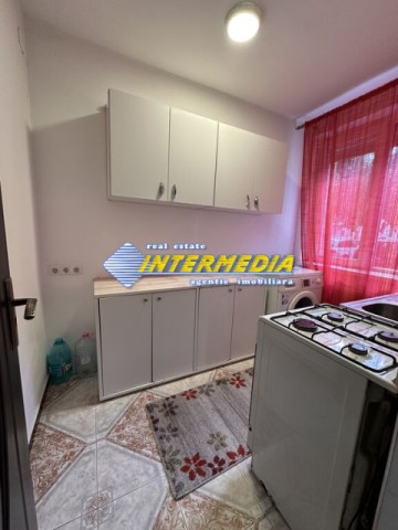 apartament-2-camere-decomandat-de-inchiriat-in-cetate-zona-bulevard-mobilat-1