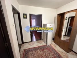 apartament-2-camere-decomandat-de-inchiriat-in-cetate-zona-bulevard-mobilat-2