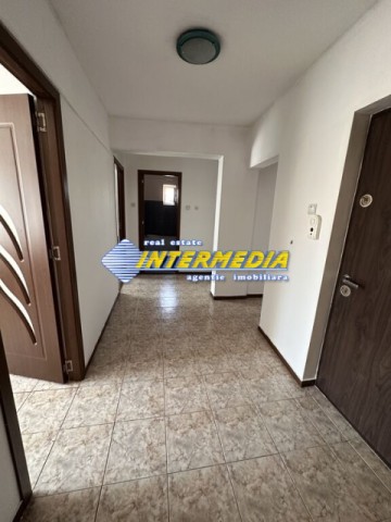 de-inchiriat-apartament-3-camere-decomandat-mobilat-si-utilat-in-alba-iulia-22