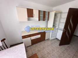 de-inchiriat-apartament-3-camere-decomandat-mobilat-si-utilat-in-alba-iulia-28