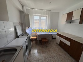 de-inchiriat-apartament-3-camere-decomandat-mobilat-si-utilat-in-alba-iulia-32