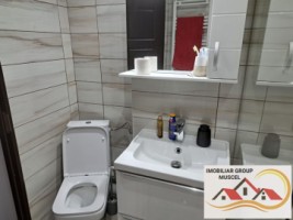 vanzare-apartament-3-camere-in-grui-cu-centrala-termica-si-instalatie-nouacu-2-bacoanemobilat-conform-pozele-la-pretul-de-57000-euro-negociabil-6