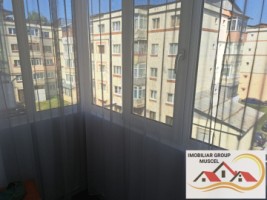 vanzare-apartament-3-camere-in-grui-cu-centrala-termica-si-instalatie-nouacu-2-bacoanemobilat-conform-pozele-la-pretul-de-57000-euro-negociabil-9