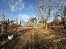 1242-mp-teren-intravilan-deschidere-16-m-imprejmuit-la-asfalt-cu-toate-utilitatile-si-bransamente-si-constructie-cu-anexa-veche-6