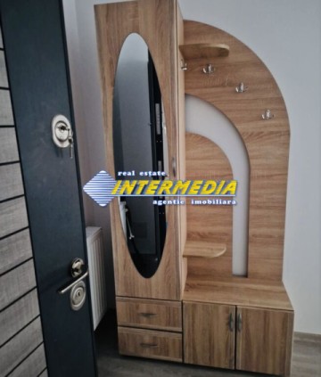 inchiriere-apartament-3-camere-cetate-bloc-nou-2-balcoane-etaj-1-parcare-privata-mobilat-si-utilat-complet-3