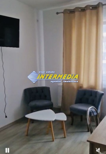 inchiriere-apartament-3-camere-cetate-bloc-nou-2-balcoane-etaj-1-parcare-privata-mobilat-si-utilat-complet-4