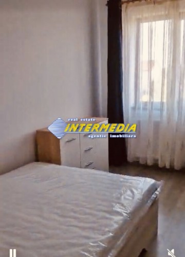 inchiriere-apartament-3-camere-cetate-bloc-nou-2-balcoane-etaj-1-parcare-privata-mobilat-si-utilat-complet-6