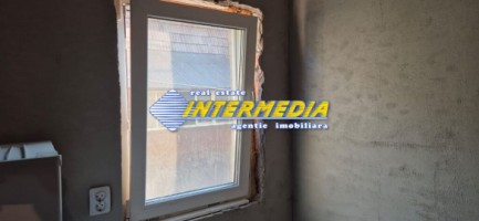 apartament-2-camere-decomandat-centrala-renovat-incalzire-pardoseala-pod-mansardabil-loc-parcare-zona-turistica-5