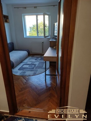 de-vanzare-apartament-4-camere-78-mp-utili-2-balcoane-zona-parcul-mihai-eminescu-str-octav-onicescu-1