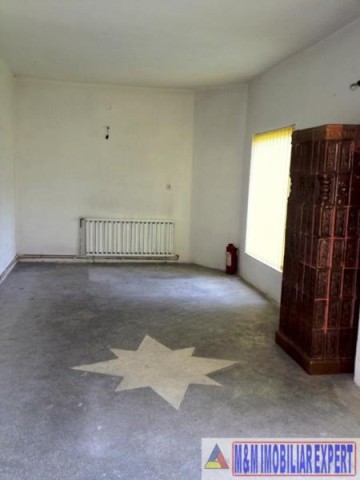 ocupat-de-propietar-spatiu-birou-21-mp-campulung-muacel-centru-arge-3