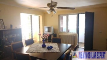 de-inchiriat-apartament-2-camere-la-casa-flamanda-campulung-muscel-arges-2