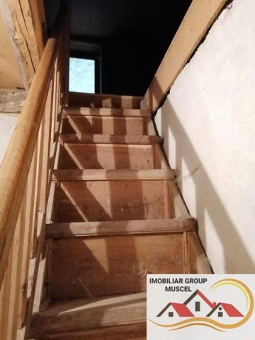 casa-5-camere-100-mp-teren-800-mp-campulung-muscel-valea-romanestilor-pret-58000-euro-5