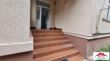 casa-solida-situata-semicentral-2