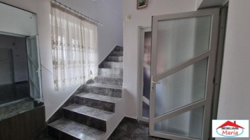 casa-solida-situata-semicentral-12