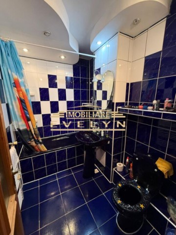 de-vanzare-apartament-3-camere-etaj-1-zona-pacea-5
