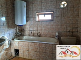 vanzare-casa-in-campulung-intr-o-zona-linistita-cu-vedere-panoramica-a-orasului-cu-teren-intravilan-de-2500-mp-la-pretul-de-65000-negociabil-de-euro-18