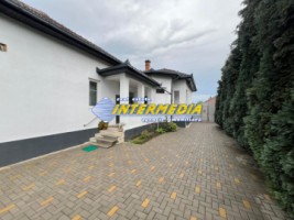 vanzare-casa-cu-teren-intravilan-1650-mp-zona-centru-1