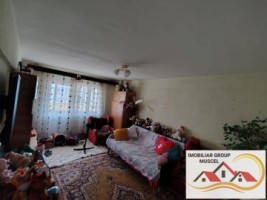 vanzare-apartament-3-camere-la-et-1-cu-suprafata-de-74-mpspre-rasarit-in-zona-maal-campulung-la-pretul-de-59000-euro-negociabil-1