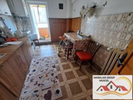 vanzare-apartament-3-camere-la-et-1-cu-suprafata-de-74-mpspre-rasarit-in-zona-maal-campulung-la-pretul-de-59000-euro-negociabil-5