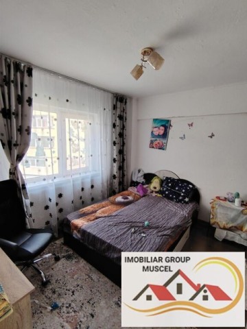 vanzare-apartament-3-camere-la-et-1-cu-suprafata-de-74-mpspre-rasarit-in-zona-maal-campulung-la-pretul-de-59000-euro-negociabil-13