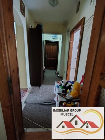 vanzare-apartament-3-camere-la-et-1-cu-suprafata-de-74-mpspre-rasarit-in-zona-maal-campulung-la-pretul-de-59000-euro-negociabil-9