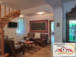 vanzare-vila-intr-o-zona-deosebita-in-dragoslavele-cu-suprafata-de-378-mpsi-teren-2533mp-la-pretul-de-270000-euro-negociabil-se-vinde-mobilata-4