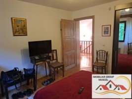 vanzare-vila-intr-o-zona-deosebita-in-dragoslavele-cu-suprafata-de-378-mpsi-teren-2533mp-la-pretul-de-270000-euro-negociabil-se-vinde-mobilata-18