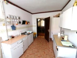 apartament-cu-patru-camere-in-vila-zona-centrul-vechi-4