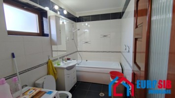 casa-individuala-4-dormitoare-garaj-teren-1457-mp-in-sibiu-mohu-5