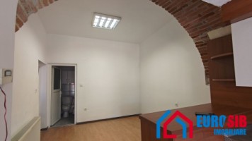 apartament-3-camere-in-sibiu-zona-ultracentrala-3